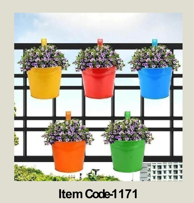 Hanging Planters, Removable Hanging Flower Pot Hook Metal Bucket for Railing Fence Balcony Garden Suitable for Indoor and Outdoor Available in 5 colour